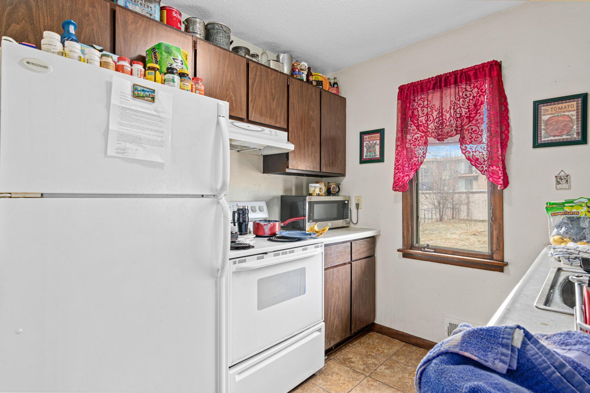 8101 Yates Ave N, Minneapolis-13.jpg