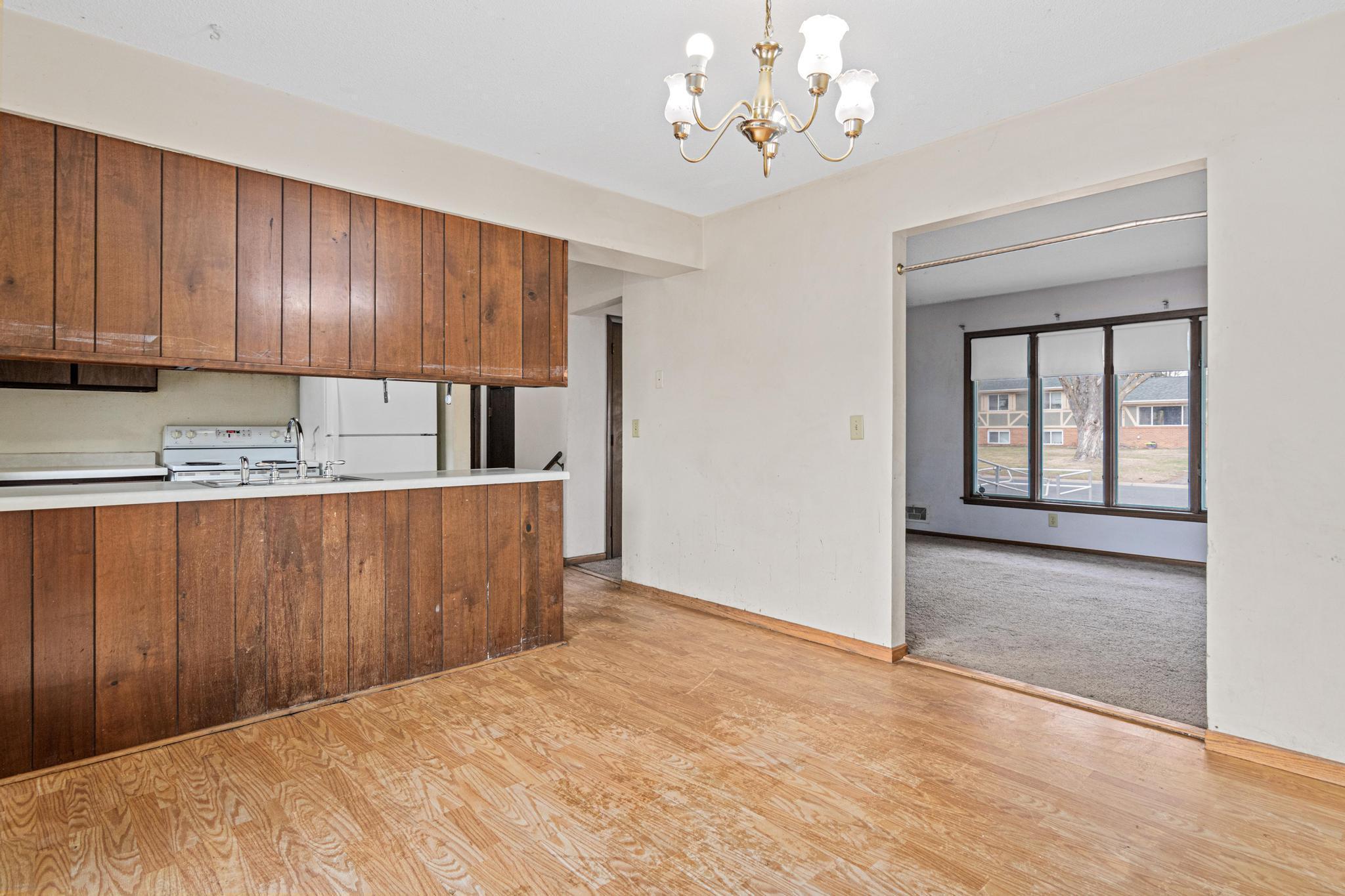 8101 Yates Ave N, Minneapolis-4.jpg