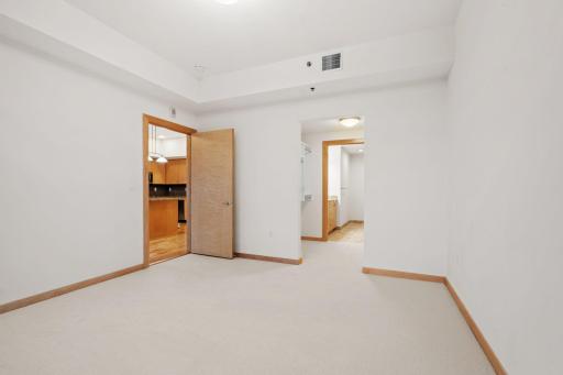 740 Portland Avenue, 906, Minneapolis, MN 55415