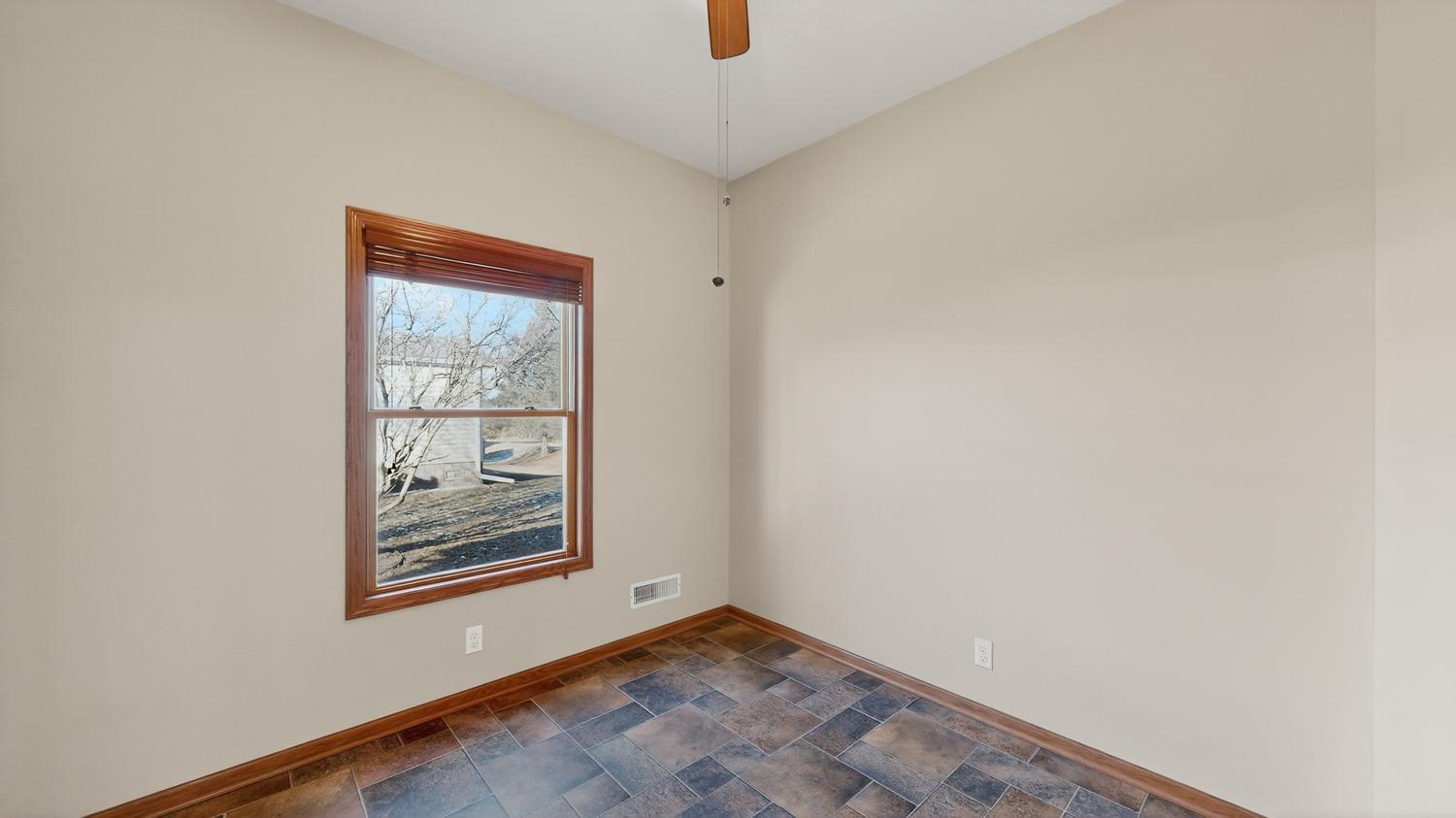 3 bed 2 bath patio home for sale 4320 Daffodil Ave SE Rochester MN 55904