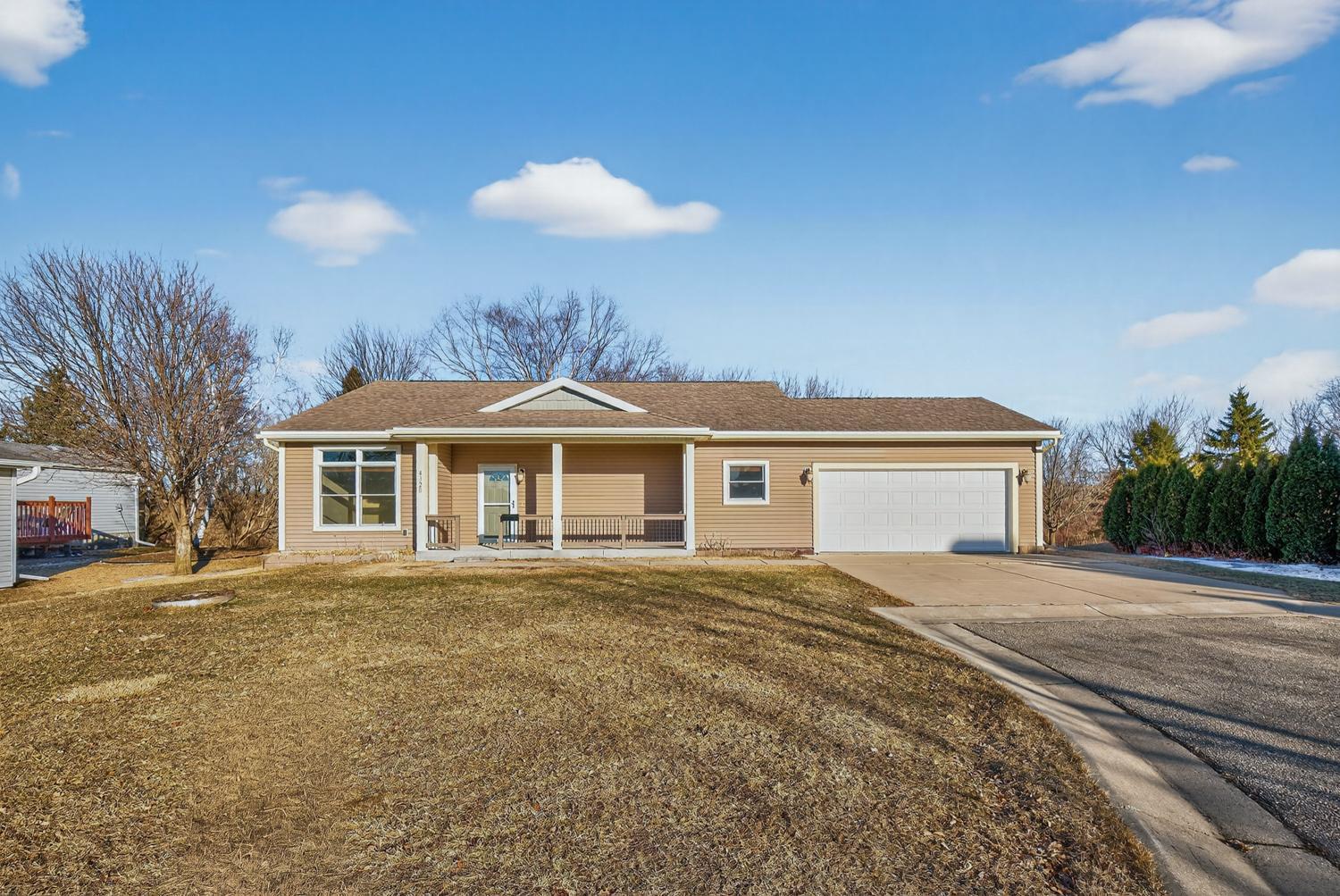 3 bed 2 bath patio home for sale 4320 Daffodil Ave SE Rochester MN 55904