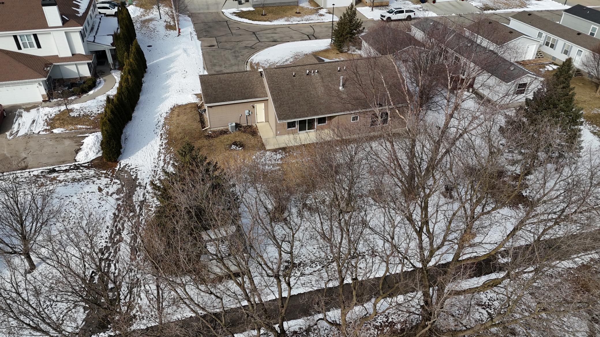 3 bed 2 bath patio home for sale 4320 Daffodil Ave SE Rochester MN 55904