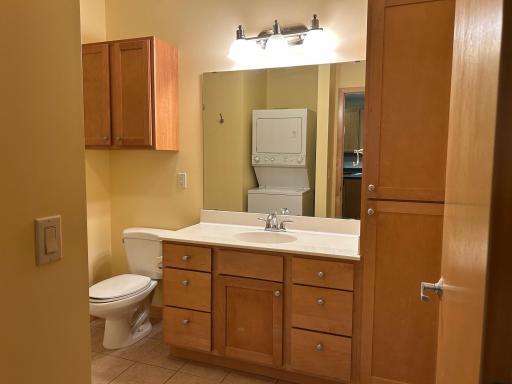 2900 University Avenue SE, 411, Minneapolis, MN 55414