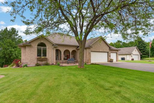 25710 Oakman Avenue, Lindstrom, MN 55045