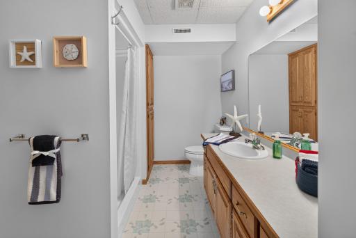 25710 Oakman Avenue, Lindstrom, MN 55045