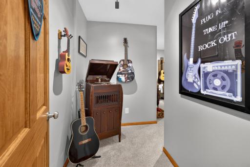 25710 Oakman Avenue, Lindstrom, MN 55045