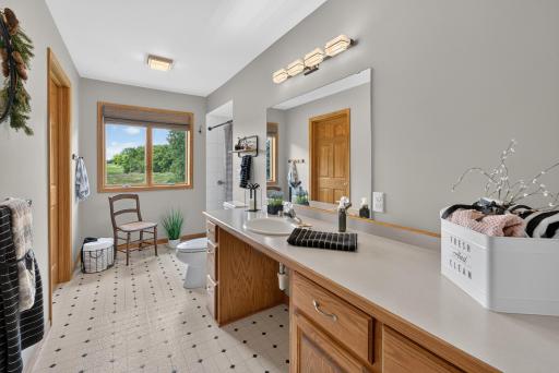 25710 Oakman Avenue, Lindstrom, MN 55045
