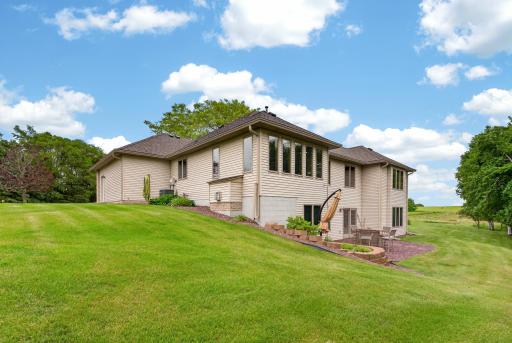 25710 Oakman Avenue, Lindstrom, MN 55045