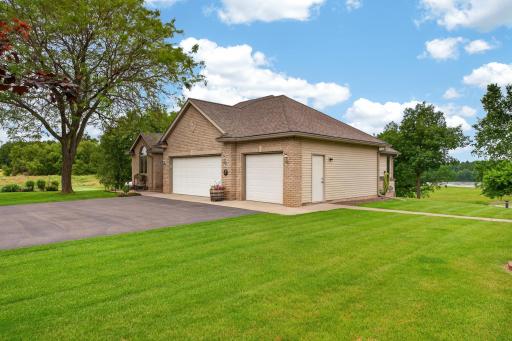 25710 Oakman Avenue, Lindstrom, MN 55045