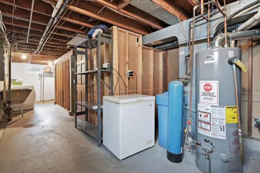 New furnace and A/C 2025, New insulation 2025.