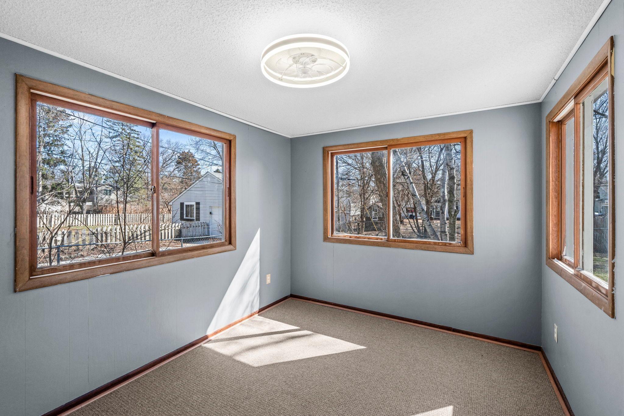 Sun Room! Not included in SFT