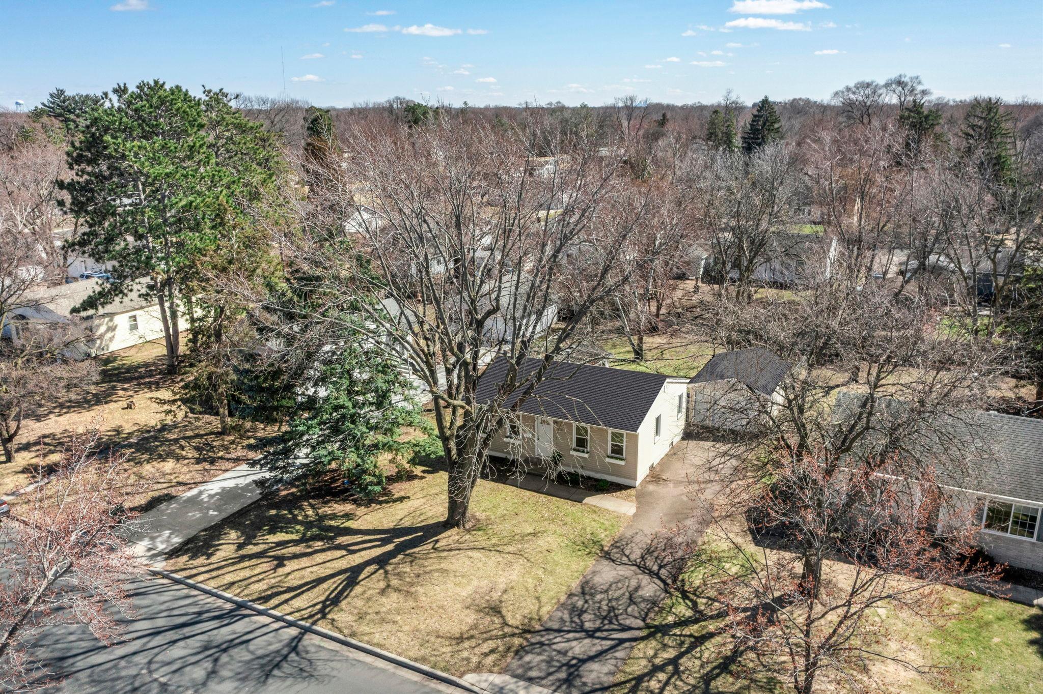 Owner-occupied for the past 10 years, close to historic downtown, freeways, shopping, restaurants and more