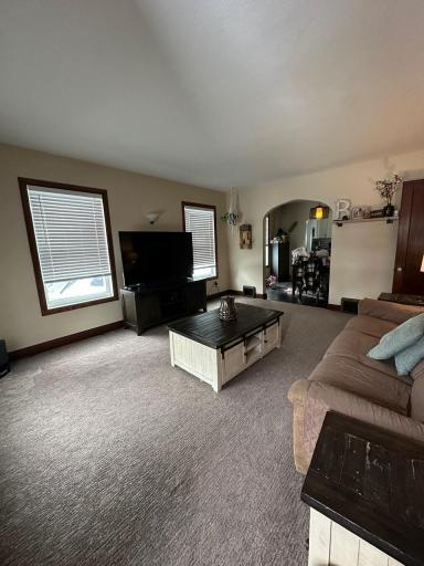 911 Main Avenue N, Thief River Falls, MN 56701