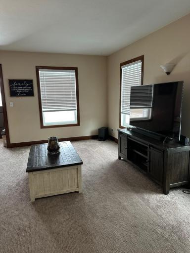 911 Main Avenue N, Thief River Falls, MN 56701