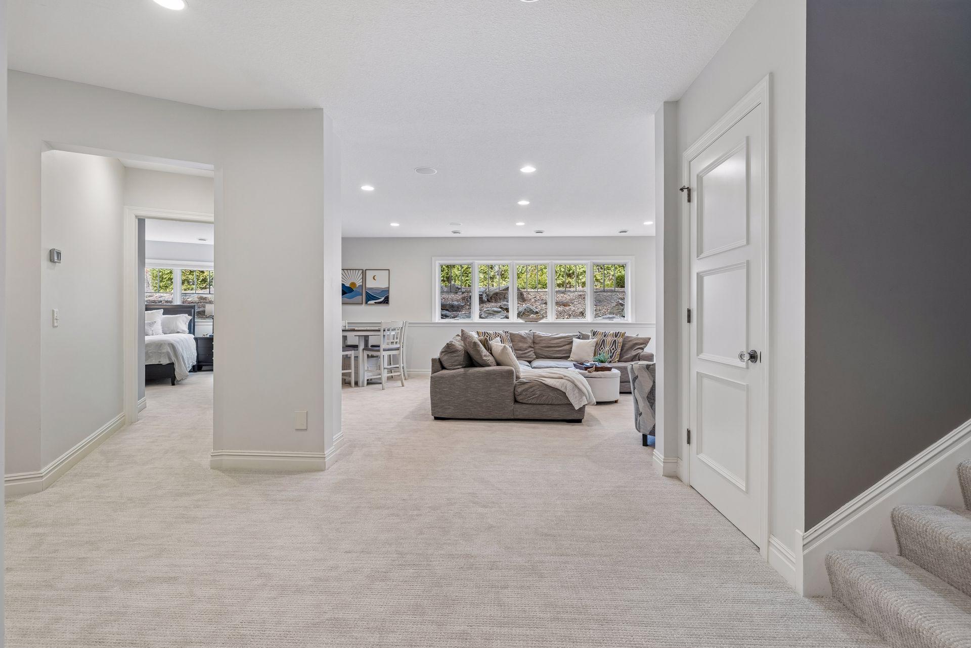 14520 4th Avenue North - Spacecrafting - 0063.jpg