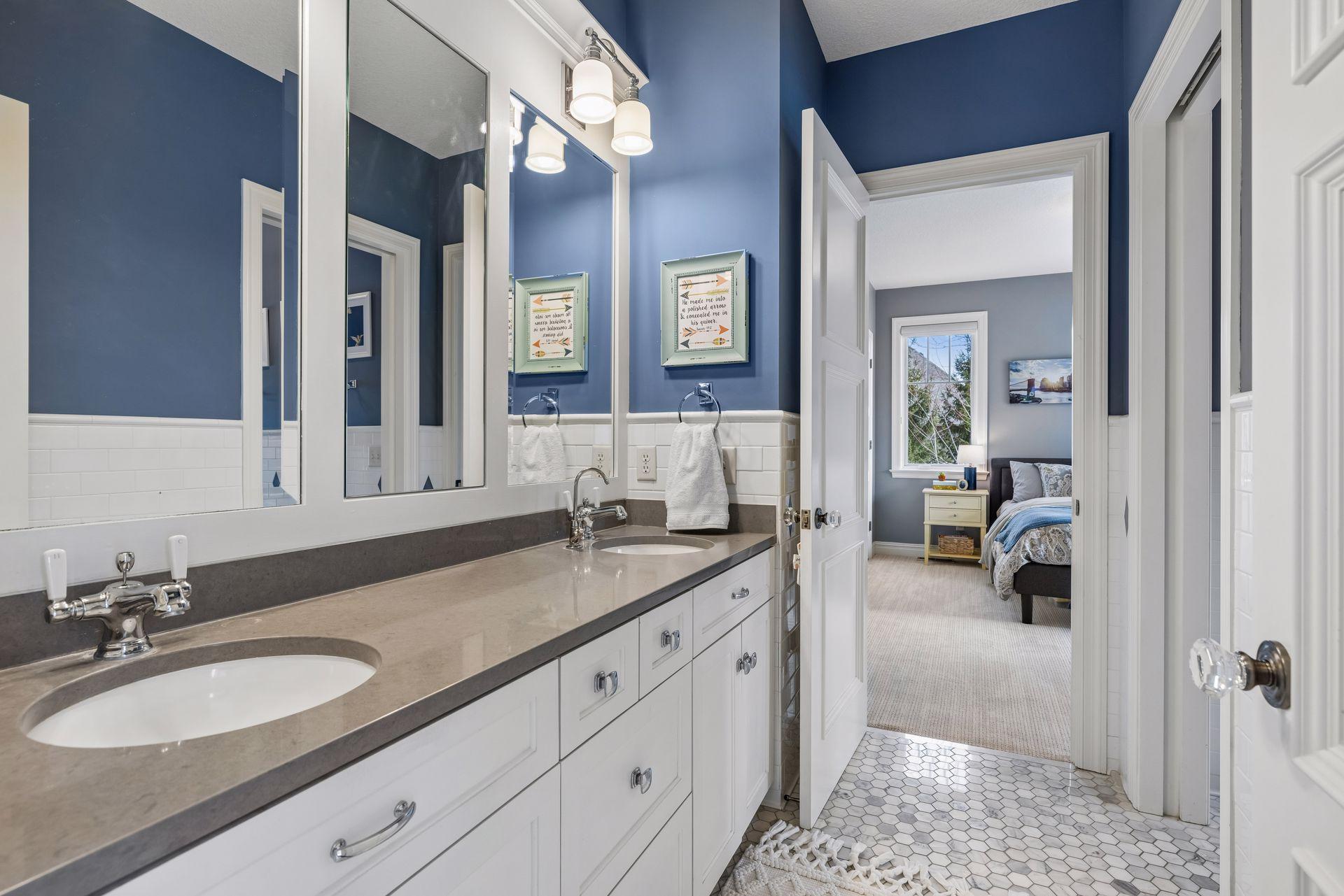 14520 4th Avenue North - Spacecrafting - 0051.jpg