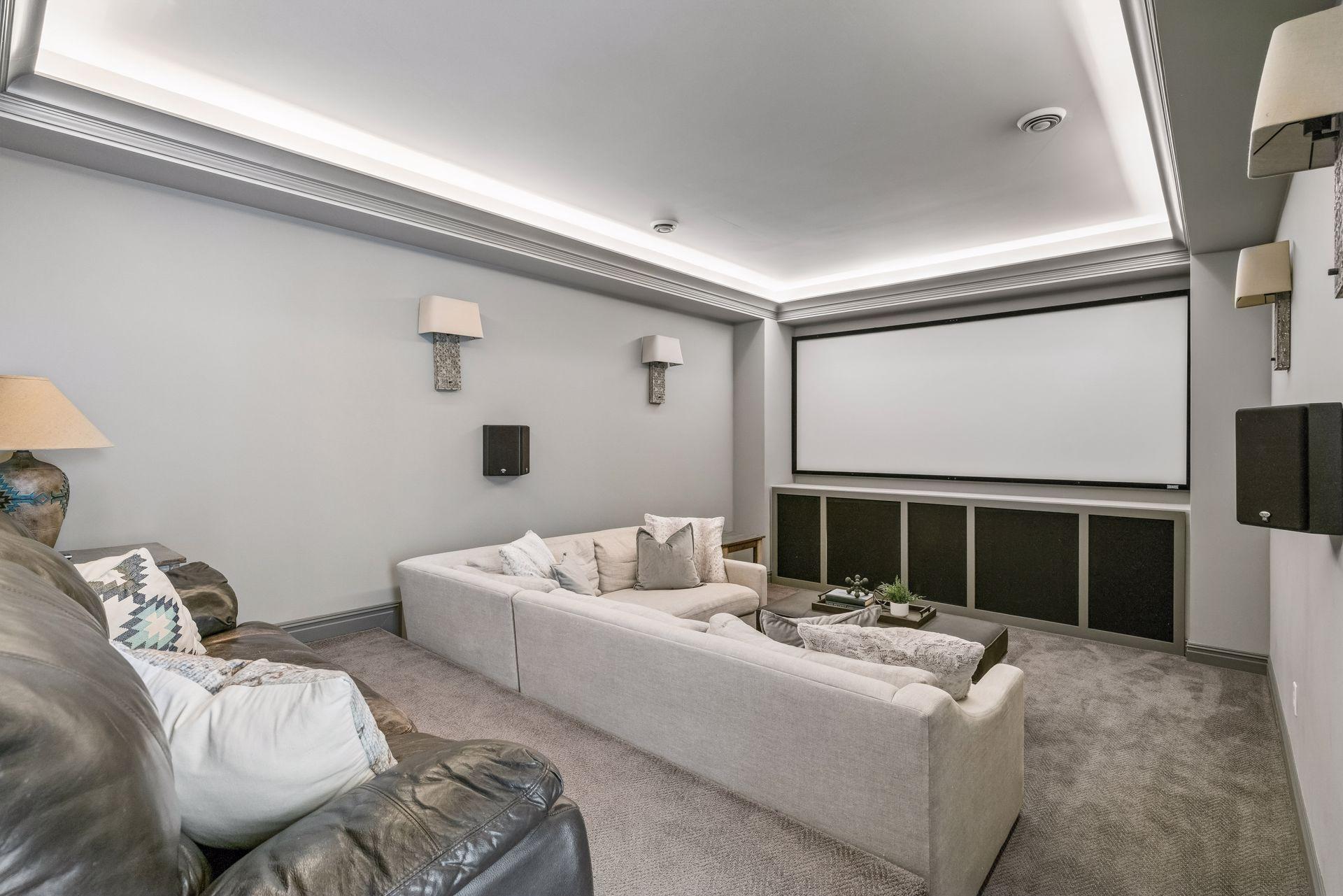 14520 4th Avenue North - Spacecrafting - 0072.jpg