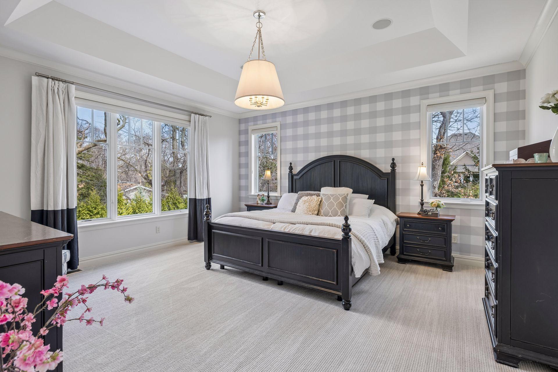 14520 4th Avenue North - Spacecrafting - 0036.jpg