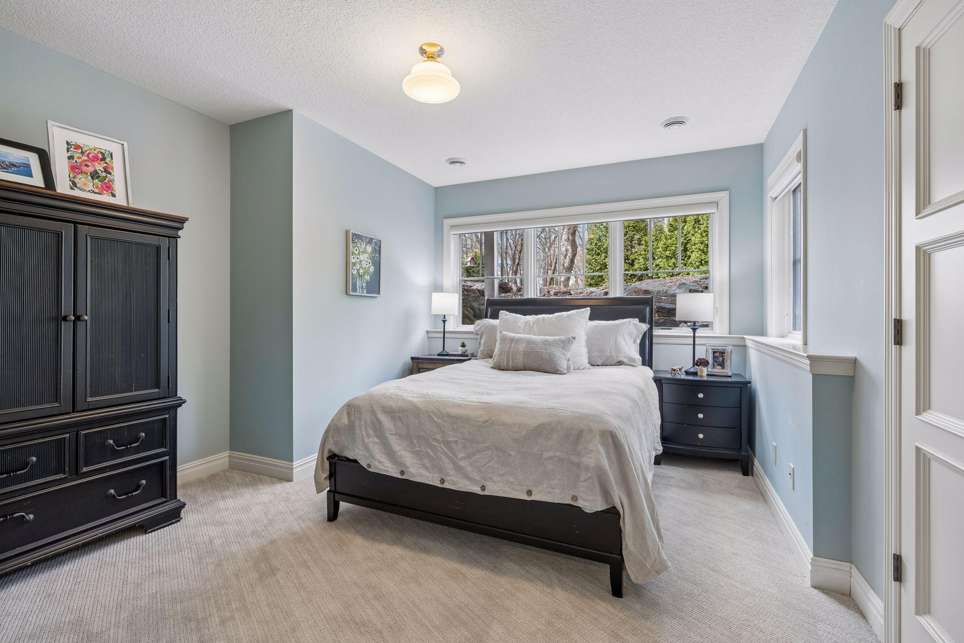 14520 4th Avenue North - Spacecrafting - 0070.jpg