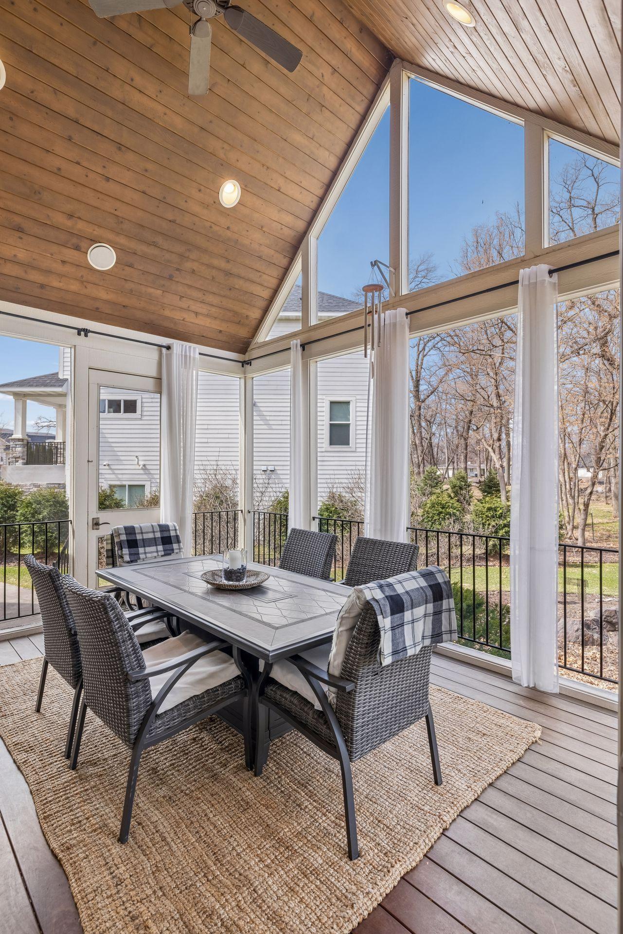 14520 4th Avenue North - Spacecrafting - 0029.jpg