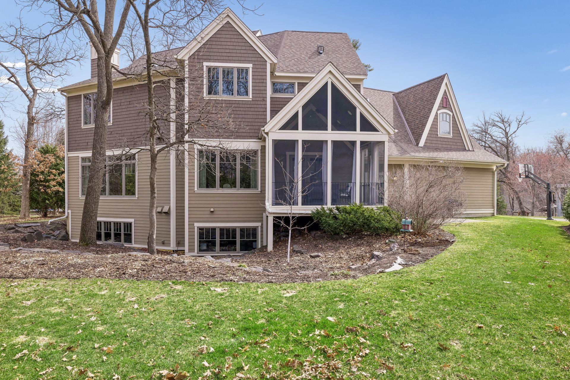 14520 4th Avenue North - Spacecrafting - 0075.jpg