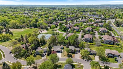 10365 Buckingham Drive, Eden Prairie, MN 55347