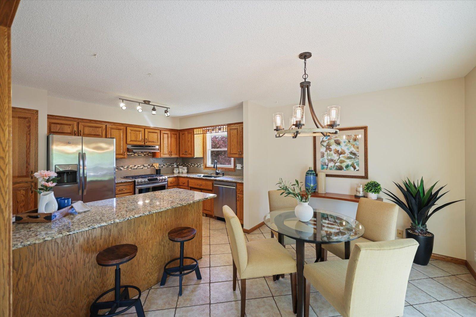 Fully functional eat in kitchen