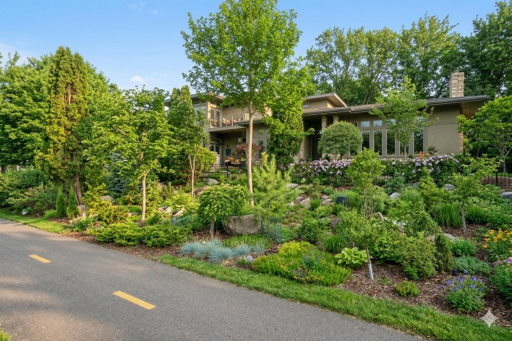 2864 Irving Avenue S, Minneapolis, MN 55408