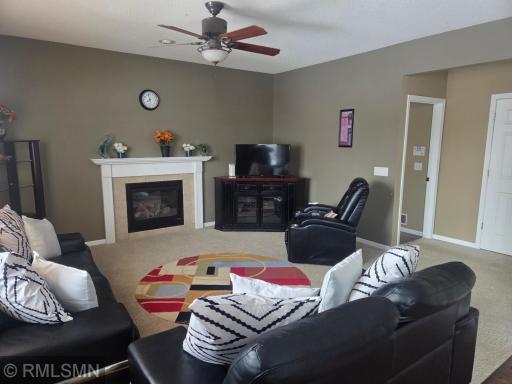 6902 Falmouth Curve, Shakopee, MN 55379