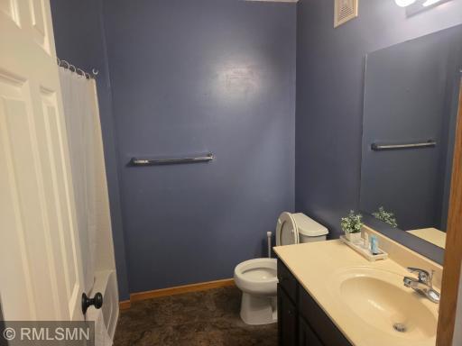 6902 Falmouth Curve, Shakopee, MN 55379