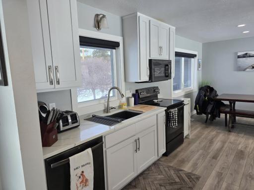 742 Shorewood Drive, Detroit Lakes, MN 56501