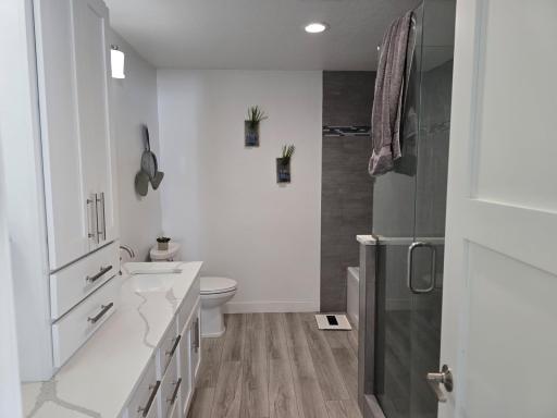 742 Shorewood Drive, Detroit Lakes, MN 56501