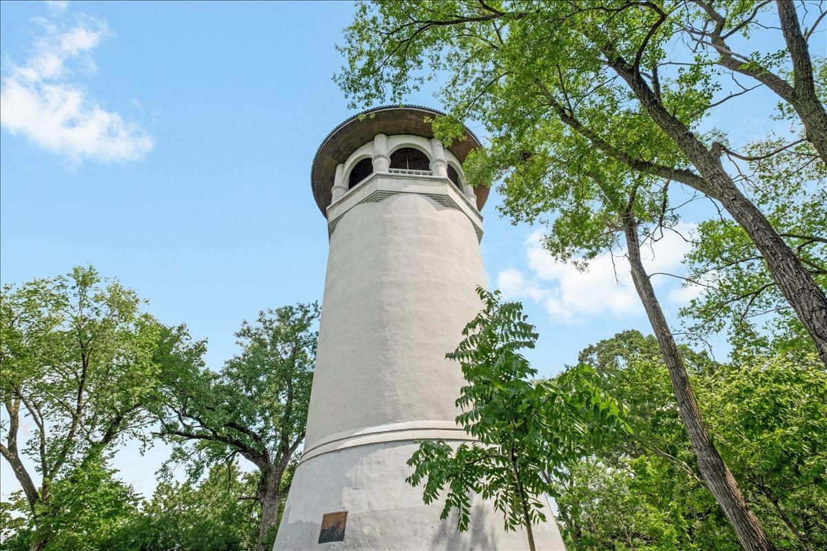 Tower Hill Park