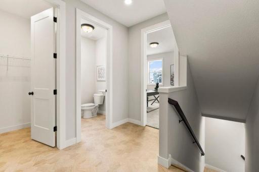 Photo of model home not all options may be included.