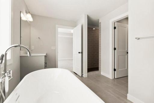 Photo of model home not all options may be included.