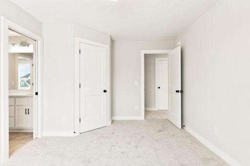 Photo of model home not all options may be included.