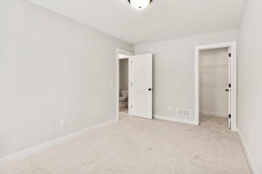 Photo of model home not all options may be included.