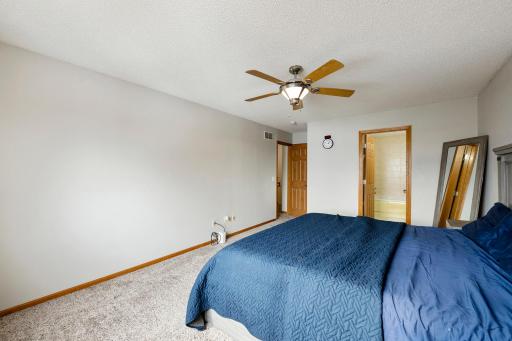 8622 Savanna Oaks Bay, K, Woodbury, MN 55125
