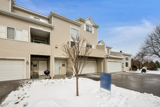 8622 Savanna Oaks Bay, K, Woodbury, MN 55125