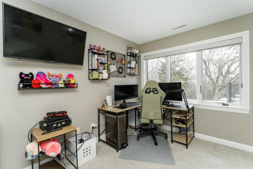 1105 Greystone Lane SW, Rochester, MN 55902