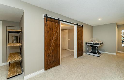 1105 Greystone Lane SW, Rochester, MN 55902