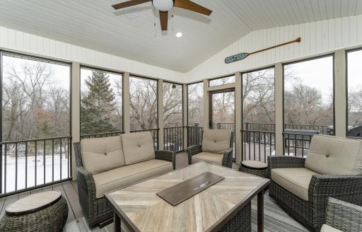 1105 Greystone Lane SW, Rochester, MN 55902