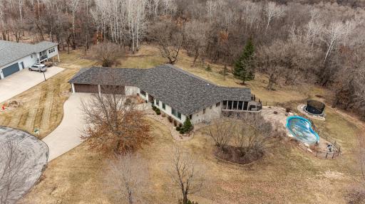 1105 Greystone Lane SW, Rochester, MN 55902