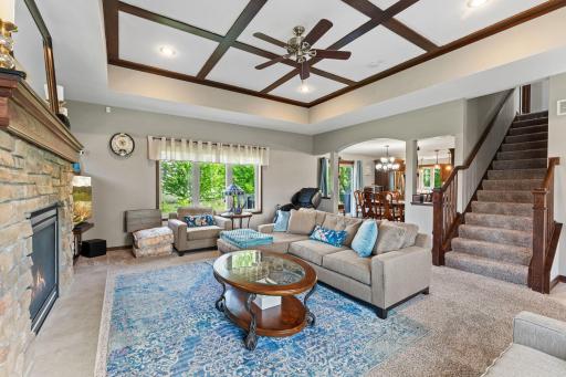 Seamless, open floor plan! High ceilings and neutral decor throughout.