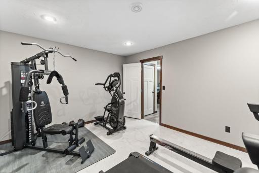 Fantastic Den / Flex room would great as a gym! Tons of options for this space! Hobby room, play room, and more!