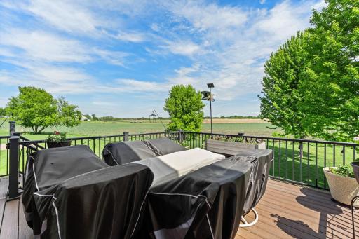 900 Heritage Trail NE, New Prague, MN 56071