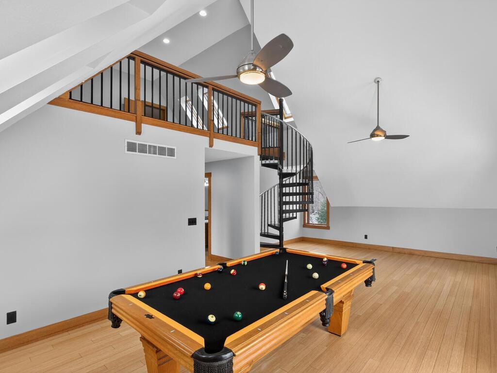 Elevated Interior Design: Unique structural features plus streamlined ceiling fans 34290 Lanesboro Ct North Branch MN 55056 USA-071-069-069-MLS_Size.jpg