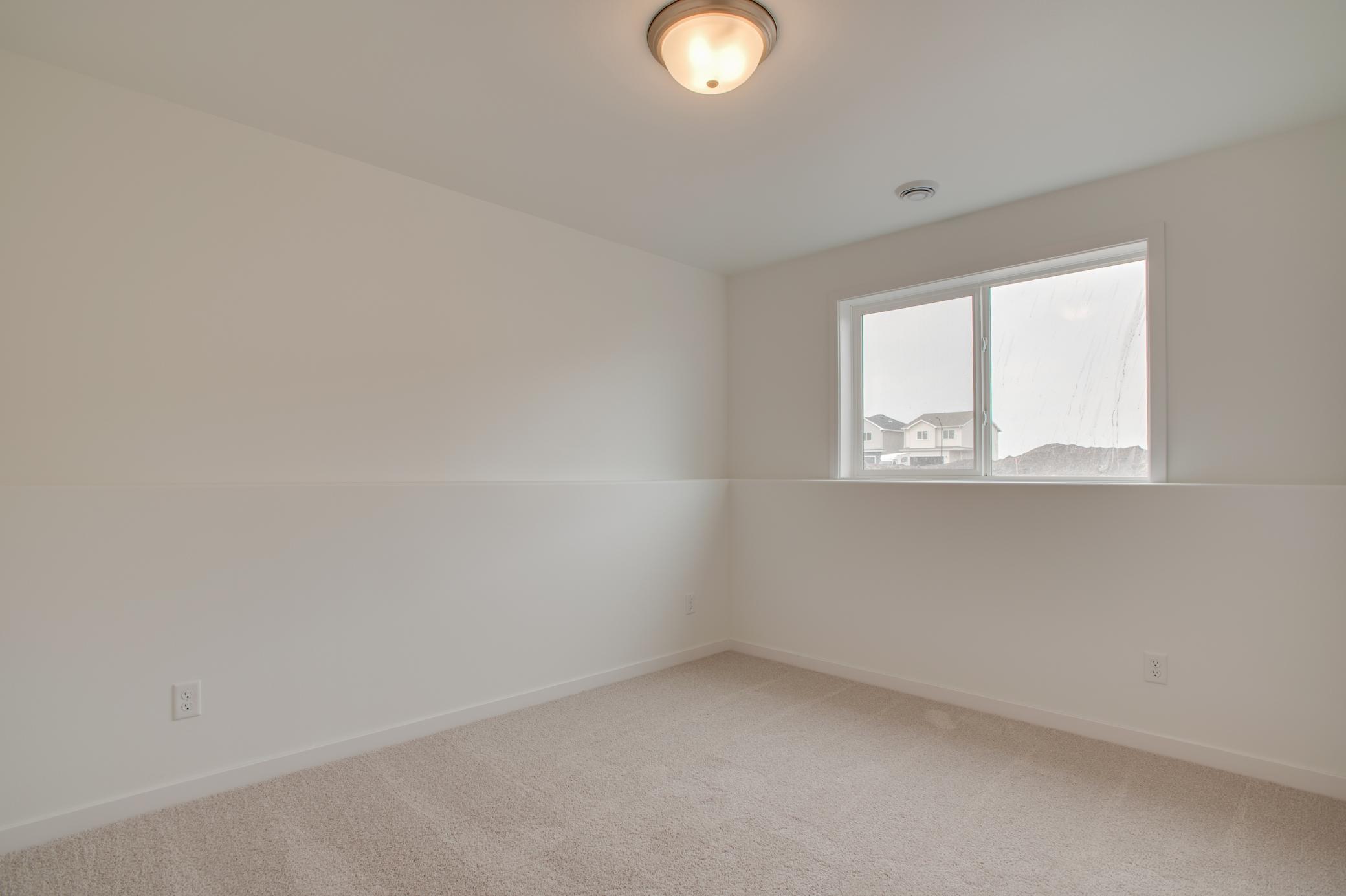 6737 32nd St S Fargo