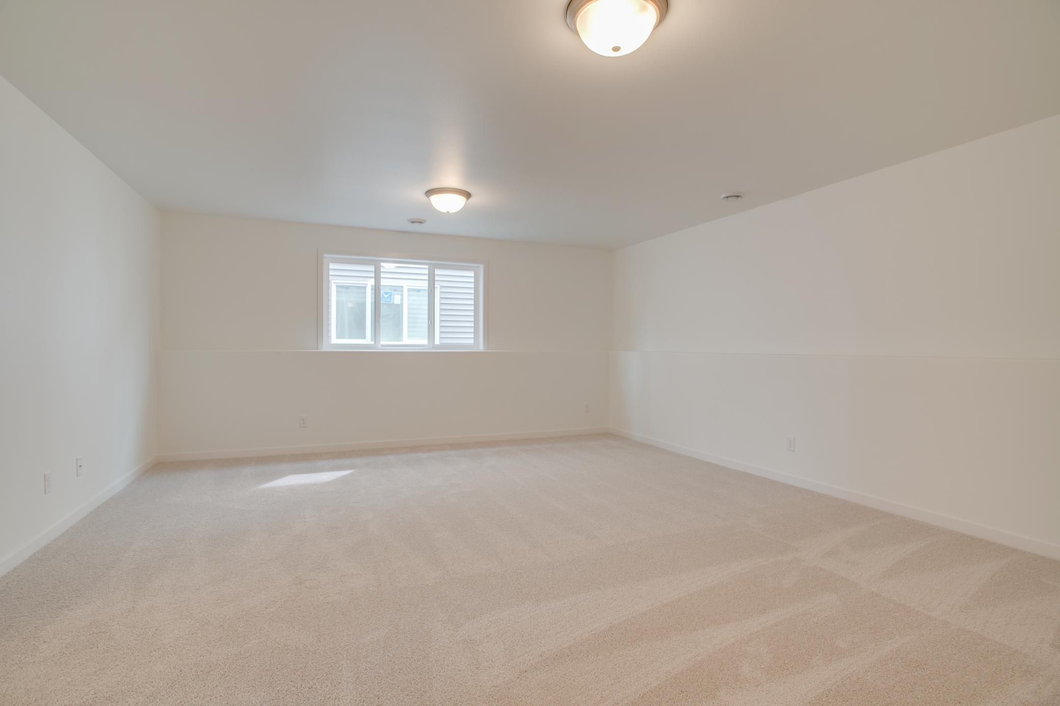 6737 32nd St S Fargo