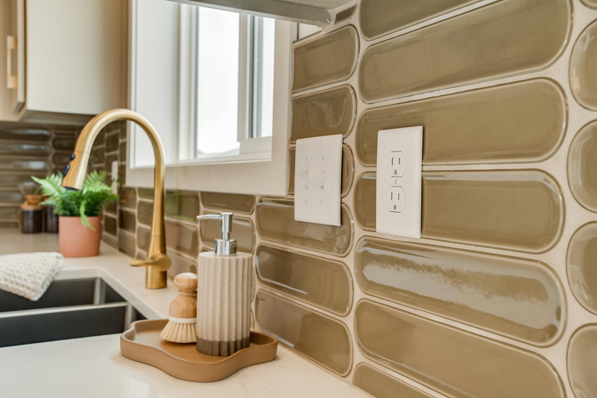 6737 32nd St S Fargo